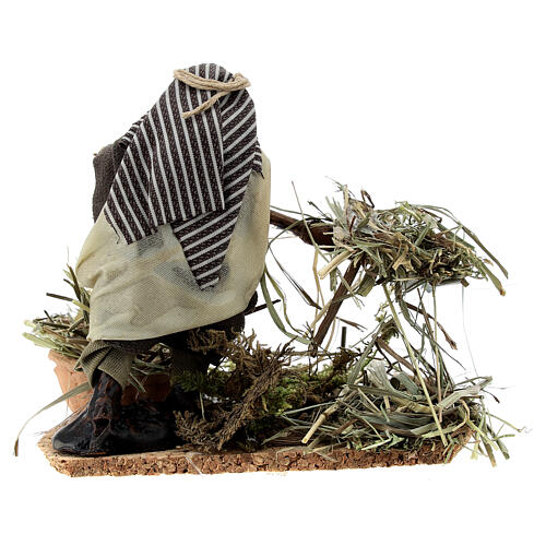 Chłop z widłami, słoma, do szopki neapolitańskiej, terakota, 8 cm 4