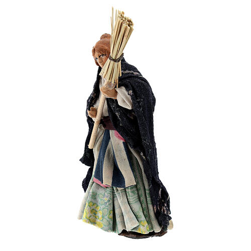 Frau mit Besen Terrakottafigur für Krippe, 8 cm 2