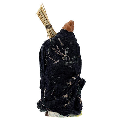 Mulher com vassoura levantada terracota para presépio napolitano com figuras de altura média 8 cm 3