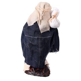 Chłopiec z workami na plecach – figurka z terakoty do szopki neapolitańskiej 8 cm