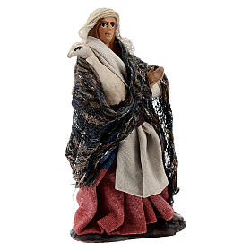 Kobieta z gęsią na rękach – figurka z terakoty do szopki neapolitańskiej 8 cm