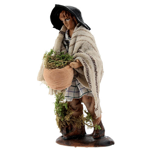 Shepherd with moss basket, 8 cm terracotta Neapolitan nativity 2