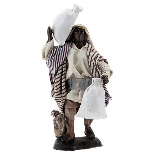 Homem negro com sacos figura terracota para presépio napolitano com personagens de altura média 12 cm 1