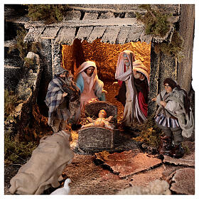 Scenografia z Narodzeniem Pańskim, balkonem i fontanną – szopka neapolitańska 40×40×40 cm, do figurek 8 cm