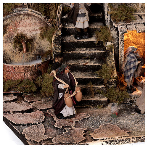 Scenografia z Narodzeniem Pańskim, balkonem i fontanną – szopka neapolitańska 40×40×40 cm, do figurek 8 cm 4