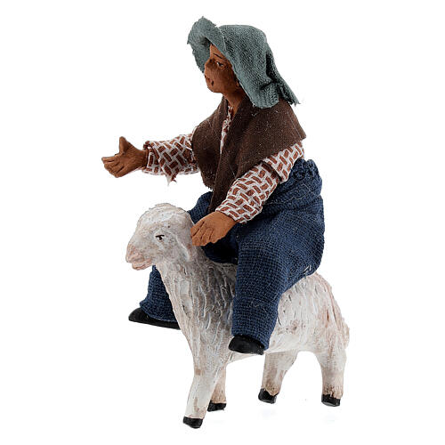 Junge auf Schaf für Neapolitanische Krippe, 10 cm 2