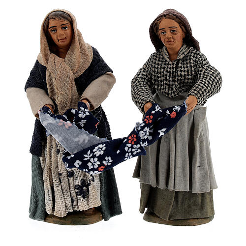 Mulheres dobrando lençol para presépio napolitano com figuras de altura média 10 cm 2