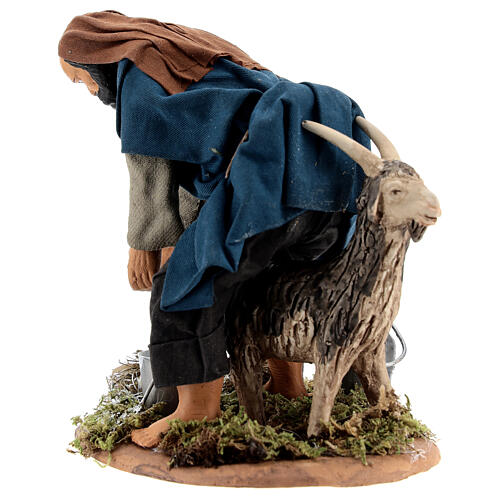 Pastor ordenhando cabra para presépio napolitano com figuras de altura média 15 cm 4