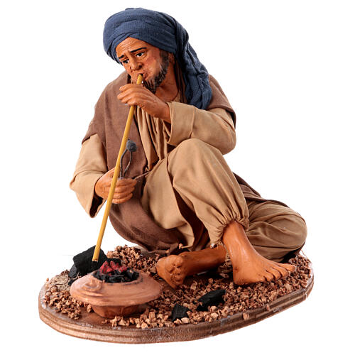 Man blowing a fire figurine 30 cm Neapolitan nativity 6