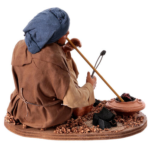 Mężczyzna dmuchający w ogień, szopka neapolitańska 30cm 9