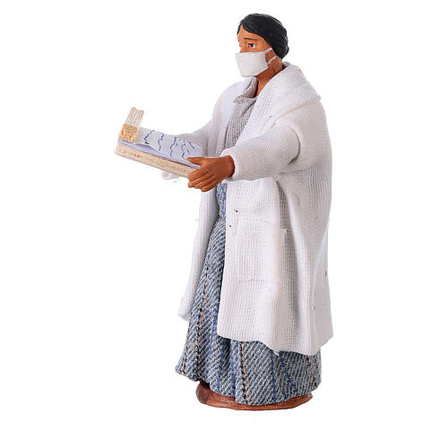 Woman doctor with mask for Neapolitan nativity scene 10 cm 2