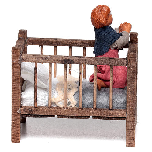 Dziewczynka modląca się w łóżeczku, figurka z terakoty do szopki neapolitańskiej 13 cm 5