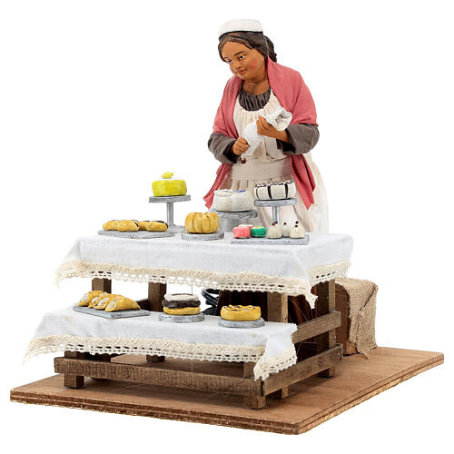 Pastry chef with dessert counter animated 30 cm Neapolitan nativity 3