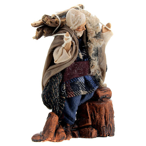 Figura homem idoso com lenha nos ombros para presépio napolitano de 8 cm 3