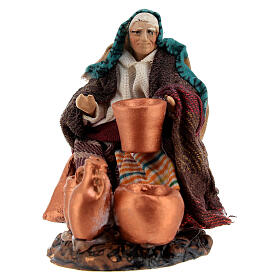 Figurka kobiety z garnkami, szopka neapolitańska 8 cm