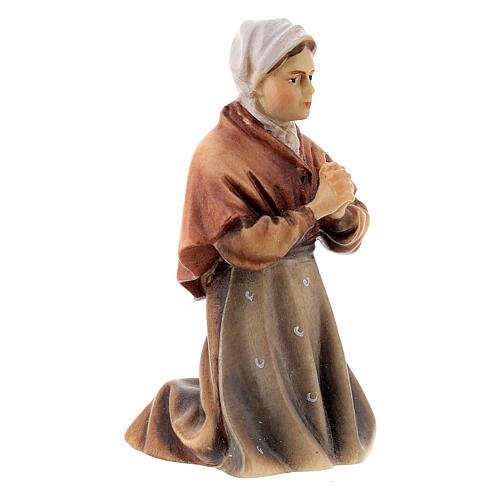Kobieta ze wsi modląca się klęcząca do szopki Original Pastore drewno malowane Val Gardena 10 cm 3