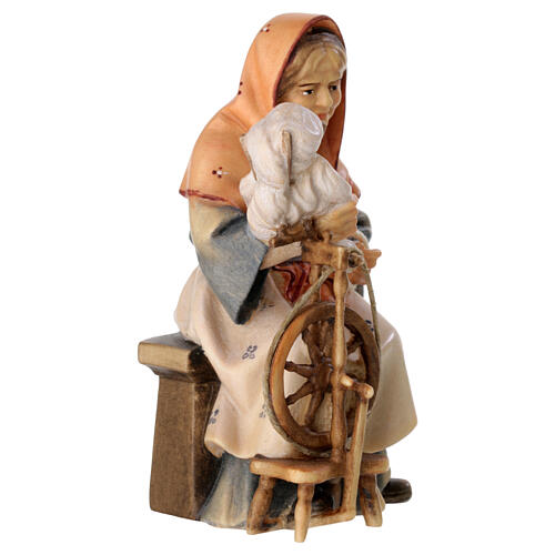 Paysanne âgée avec rouet pour crèche Original Berger Val Gardena bois peint de 12 cm 3