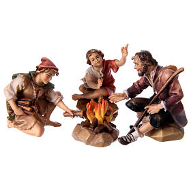 Groupe de bergers au feu de camp crèche Original bois peint Val Gardena 12 cm