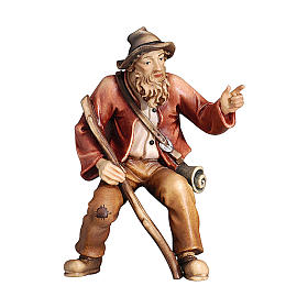 Sitting shepherd with pointed finger in painted wood, Kostner Nativity scene 12 cm