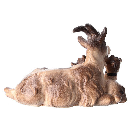 Chèvre couchée avec 2 chevreaux bois peint crèche Kostner 12 cm 4
