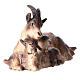 Chèvre couchée avec 2 chevreaux bois peint crèche Kostner 12 cm s2