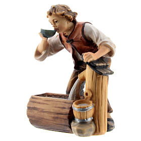 Boy at the fountain in painted wood for 9 cm Rainell Nativity scene, Val Gardena