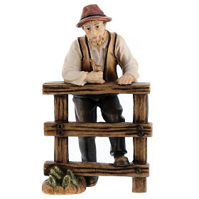 Man with fence in painted wood for 11 cm Rainell Nativity scene, Val Gardena