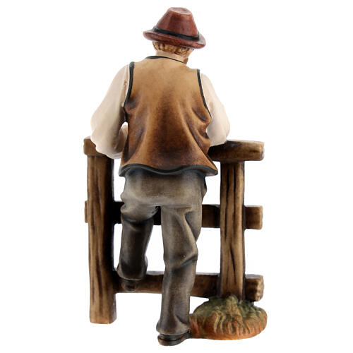 Man with fence in painted wood for 11 cm Rainell Nativity scene, Val Gardena 4