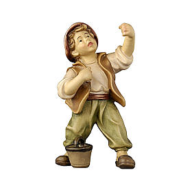 Niño con cubo madera pintada Val Gardena belén Rainell 11 cm