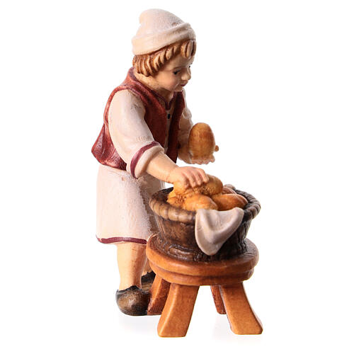 Boy with basket in painted wood for 11 cm Rainell Nativity scene, Val Gardena 2