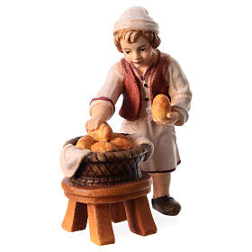 Enfant avec panier bois peint Val Gardena crèche Rainell 11 cm