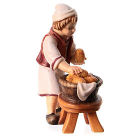 Enfant avec panier bois peint Val Gardena crèche Rainell 11 cm