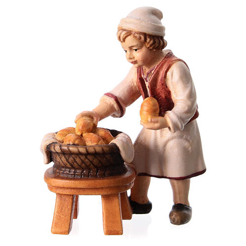 Enfant avec panier bois peint Val Gardena crèche Rainell 11 cm 3