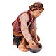 Milker boy in painted wood for 9 cm Rainell Nativity scene, Val Gardena s3