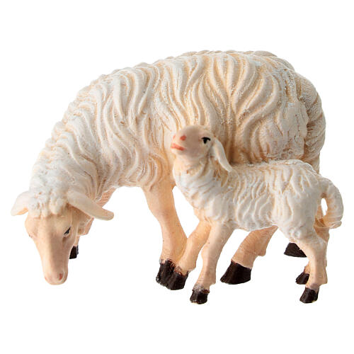 Mouton qui mange avec agneau bois peint crèche Rainell Val Gardena 11 cm 1