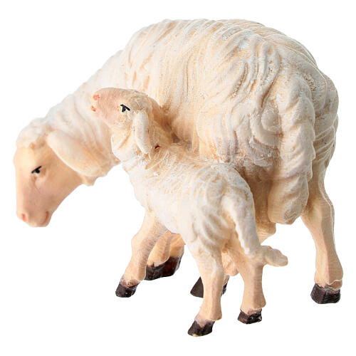 Mouton qui mange avec agneau bois peint crèche Rainell Val Gardena 11 cm 4