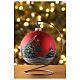 Boule sapin de Noël verre soufflé rouge avec sapins décorés 100 mm s2