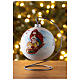 Boule sapin de Noël verre soufflé blanc avec enfants sur traîneau 100 mm s2