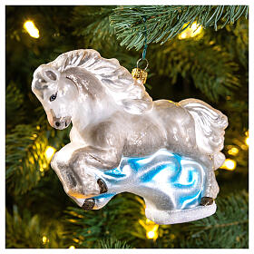 Weißes Pferd, Weihnachtsbaumschmuck aus mundgeblasenem Glas