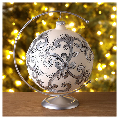 Christmas tree ball ornament in white and silver blown glass 150 mm 2