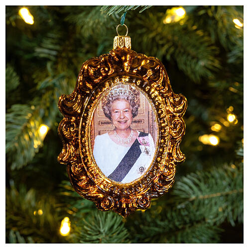 Queen Elizabeth II blown glass Christmas tree ornament 10 cm 2