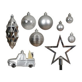 Mixbox with 67 shiny and matte silver Christmas balls in various shapes, recycled plastic