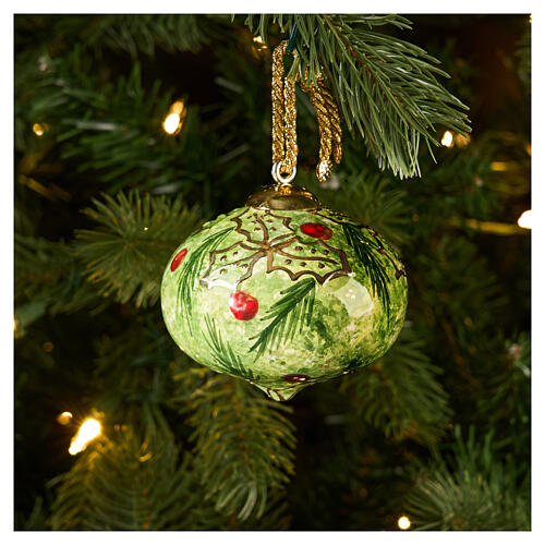 Boule de Noël pour sapin Dellarte Ceramiche fond vert avec houx décoré à la main 8 cm 2