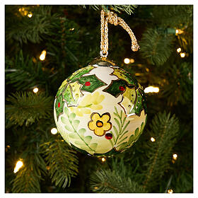 Pallina albero Natale Dellarte Ceramiche pungitopo fondo panna dipinta 10 cm