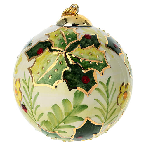 Bombka ceramiczna, tło w kolorze kości słoniowej, ostrokrzew, 10 cm, Dellarte Ceramiche 1
