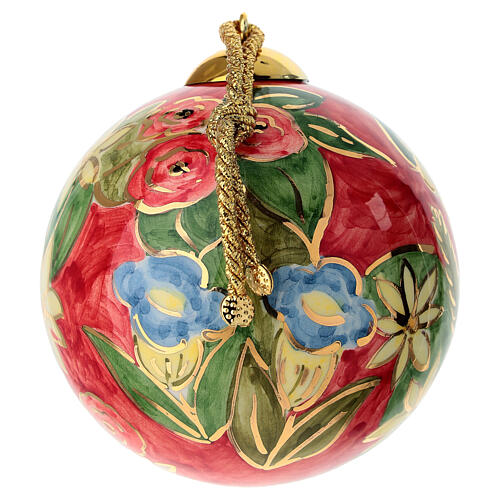 Ręcznie malowana bombka Dellarte Ceramiche, 10 cm, kolorowy motyw kwiatowy na czerwonym tle 3
