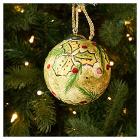 Pallina Dellarte Ceramiche 10 cm dipinta a mano con agrifoglio e albero di Natale effetto sfumato