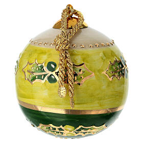 Pallina Natalizia Dell'Arte Ceramiche agrifoglio fondo avorio striscia verde oro 8 cm dipinta mano
