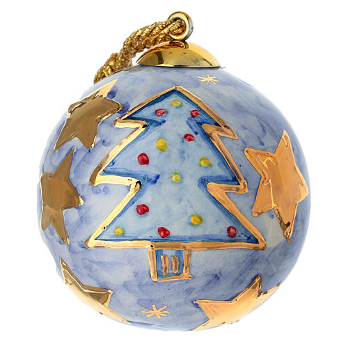 Keramikkugel, rund, mit stilisiertem Weihnachtsbaum und goldfarbenen Sternen auf hellblauem Grund, 8 cm, handbemalt – Dellarte Ceramiche 1