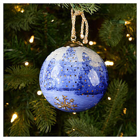 Pallina natalizia Dellarte Ceramiche paesaggio innevato bosco alberi blu 10 cm dipinta mano